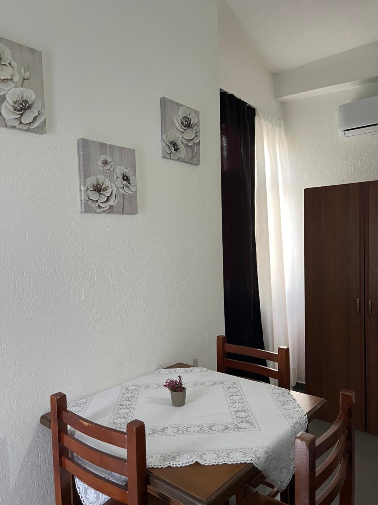 L&b Guest house