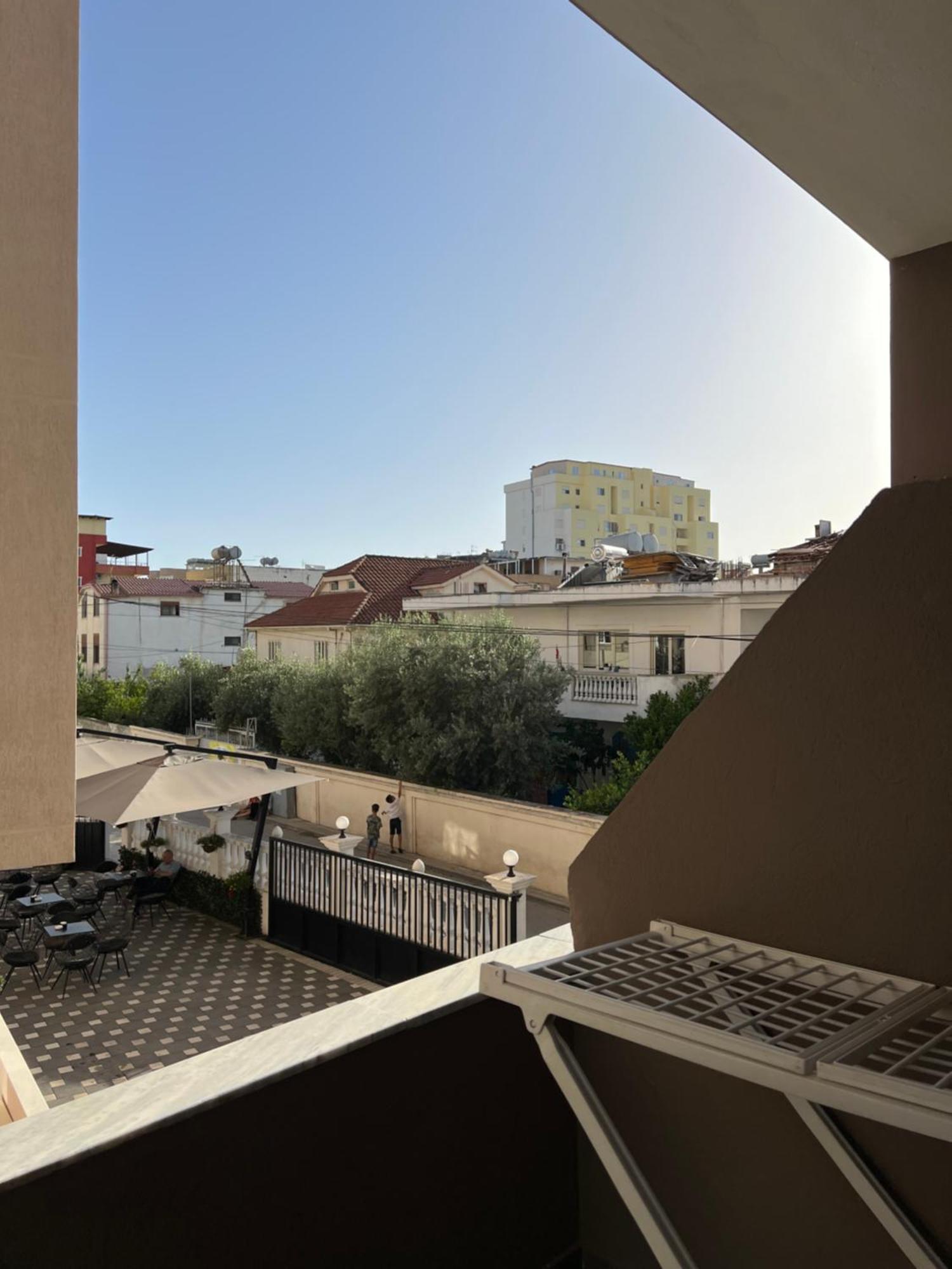 L&b Pensjonat Durrës